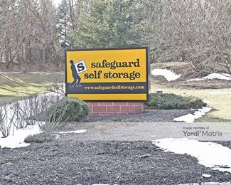 Photo 4 of Safeguard Self Storage - 2152 Route 35, Holmdel, NJ