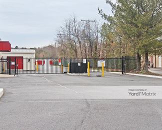 Photo 3 of iStorage - 2464 US 9 South, Howell, NJ