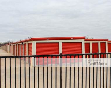 Storage Units for Rent available at 3415 North MacArthur Blvd, Warr Acres, OK 73122