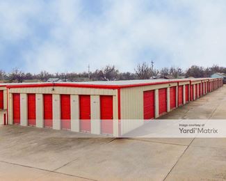 Photo 2 of La Sill Mini Storage Complex - 2002 NW Ft Sill Blvd, Lawton, OK