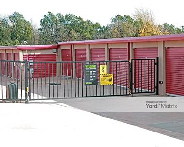 Storage Units for Rent available at 5700 North Classen Blvd, Oklahoma City, OK 73118