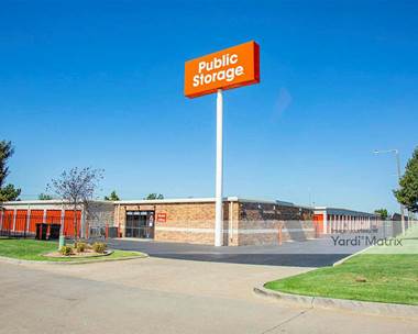 Storage Units for Rent available at 2201 North Moore Avenue, Moore, OK 73160