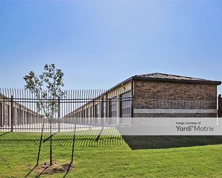 Photo 3 of Public Storage - 450 South Ranchwood Blvd, Yukon, OK