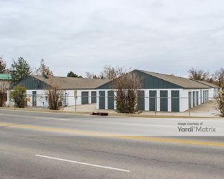 Photo 3 of Extra Closet Self Storage - 5980 NW 36th, Warr Acres, OK