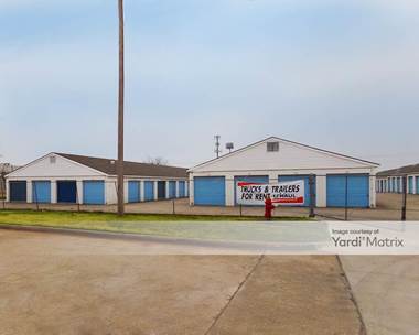 Storage Units for Rent available at 1323 South Broadway, Edmond, OK 73034
