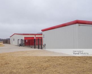 Photo 4 of Public Storage - 3745 NW 166th Street, Edmond, OK