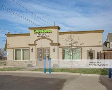 Storage Units for Rent available at 5802 NW 164th Street, Edmond, OK 73013