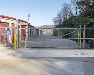 Photo 2 of iStorage - 2201 Moellering Avenue, Cincinnati, OH