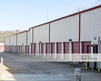 Photo 3 of iStorage - 2201 Moellering Avenue, Cincinnati, OH
