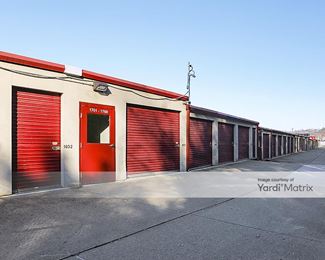 Photo 4 of iStorage - 2201 Moellering Avenue, Cincinnati, OH
