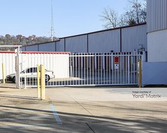 Photo 5 of iStorage - 2201 Moellering Avenue, Cincinnati, OH