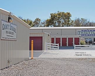 Photo 2 of County Storage - 19415 South State Route 7 Hwy, Pleasant Hill, MO
