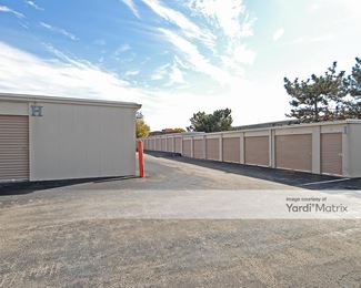 Photo 3 of Public Storage - 12501 Hemlock Street, Overland Park, KS