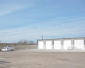 Photo 4 of Bohmann Boat-Rv Storage - 808 East 28th Street, Lawrence, KS