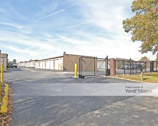 Photo 2 of I-35 / I-435 Self Storage - 10750 Cottonwood Street, Lenexa, KS