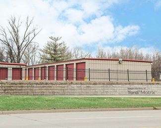 Photo 3 of Storage Rentals of America - 29180 Van Born Road, Westland, MI
