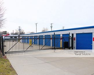 Photo 2 of National Storage Centers - 1638 South Newburgh Road, Westland, MI