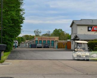 Photo 3 of iStorage - 30320 Beck Road, Wixom, MI