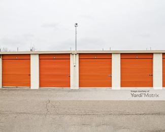 Photo 4 of Public Storage - 5060 Coolidge Hwy, Royal Oak, MI