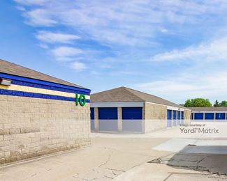 Photo 5 of iStorage - 41250 Garfield Road, Clinton Township, MI