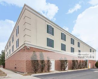 Photo 4 of iStorage - 181 West Marshall Street, Ferndale, MI