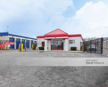 Storage Units for Rent available at 24500 Sinacola, Farmington Hills, MI 48335