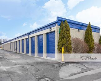 Photo 4 of iStorage - 24500 Sinacola, Farmington Hills, MI