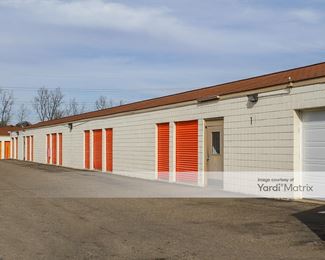 Photo 3 of Public Storage - 1901 East West Maple Road, Walled Lake, MI