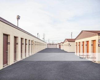 Photo 5 of National Storage Centers - 800 Martin Luther King Blvd South, Pontiac, MI