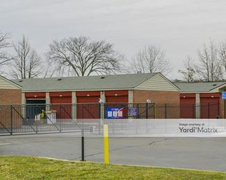 Photo 2 of Mini U Storage - 39670 Grand River Avenue, Novi, MI