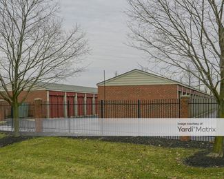 Photo 4 of Mini U Storage - 39670 Grand River Avenue, Novi, MI