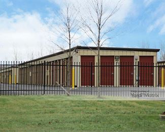 Photo 4 of Storage Rentals of America - 28075 Van Born Road, Romulus , MI