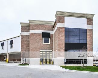 Photo 4 of EZ Storage - 25538 Woodward Avenue, Royal Oak, MI