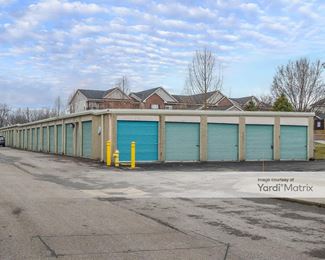 Photo 2 of Extra Space Storage - 851 West Henderson Road, Columbus, OH