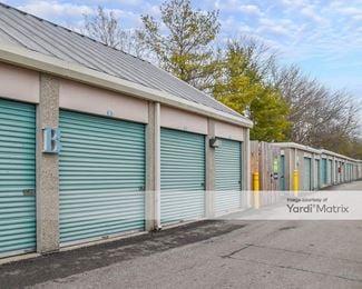 Photo 3 of Extra Space Storage - 851 West Henderson Road, Columbus, OH