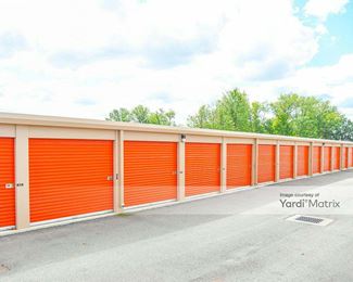 Photo 2 of Public Storage - 72 Industrial Park Place, Powell, OH