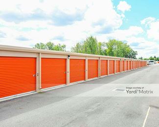 Photo 3 of Public Storage - 72 Industrial Park Place, Powell, OH
