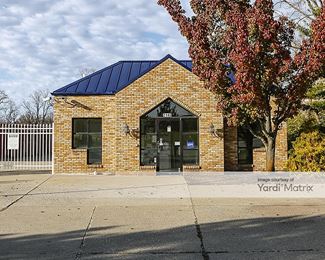 Photo 1 of iStorage - 2140 Stapleton Court, Forest Park, OH