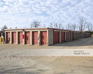 Photo 2 of iStorage - 2140 Stapleton Court, Forest Park, OH