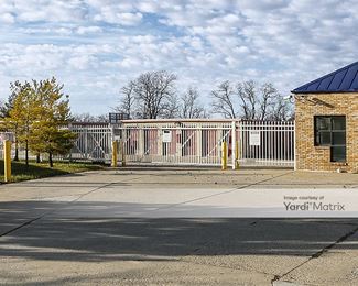 Photo 3 of iStorage - 2140 Stapleton Court, Forest Park, OH