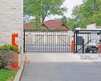 Photo 4 of Public Storage - 4780 Arlington Centre Blvd, Upper Arlington, OH