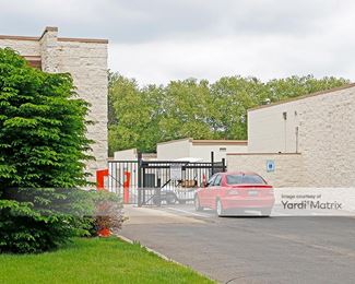 Photo 5 of Public Storage - 4780 Arlington Centre Blvd, Upper Arlington, OH
