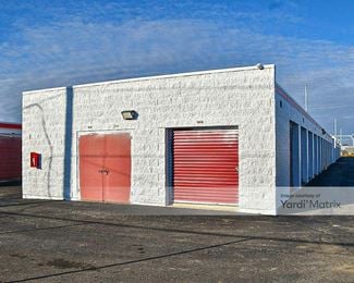 Photo 3 of Storage Rentals of America - 4580 East Broad Street, Whitehall, OH