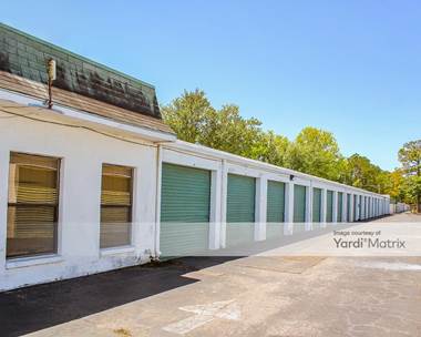 Storage Units for Rent available at 3728 North Main Street, Gainesville, FL 32609
