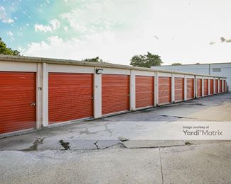 Photo 4 of Public Storage - 3220 Westbourne Drive, Cincinnati, OH