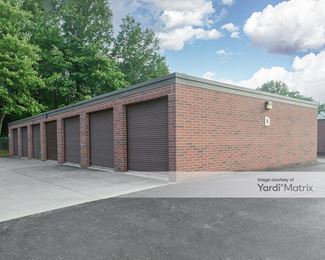 Photo 3 of Storage King USA - 1031 High Street, Wadsworth, OH