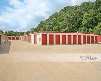 Photo 2 of Chapel Hill Self Storage Centre - 1892 Buchholzer Blvd, Akron, OH