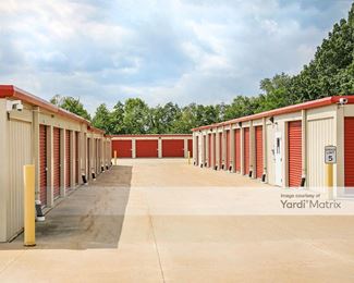 Photo 3 of Chapel Hill Self Storage Centre - 1892 Buchholzer Blvd, Akron, OH