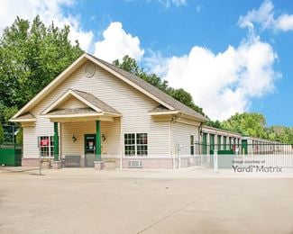 Photo 1 of Summit Self Storage - 2007 Eastwood Avenue, Akron, OH