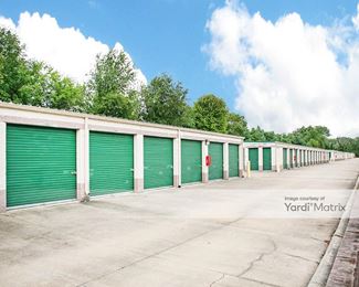 Photo 4 of Summit Self Storage - 2007 Eastwood Avenue, Akron, OH